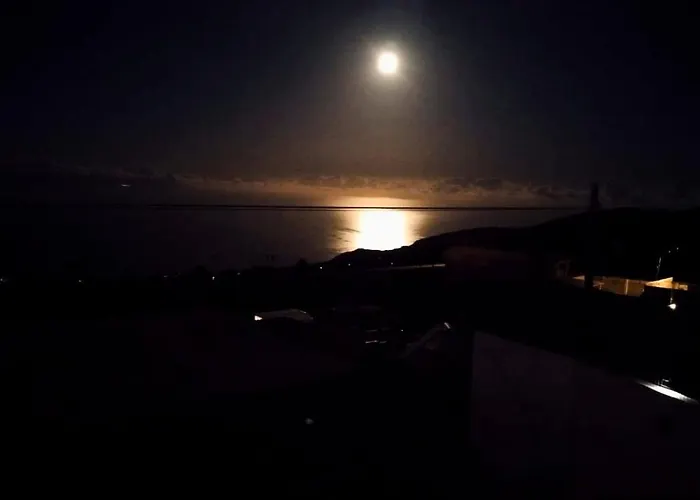Con Inmejorables Vistas Al Oceano Y La Gomera Holiday home Chio (Tenerife)