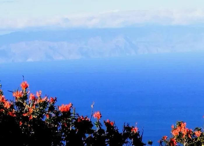 Con Inmejorables Vistas Al Oceano Y La Gomera Ferienhaus Chío