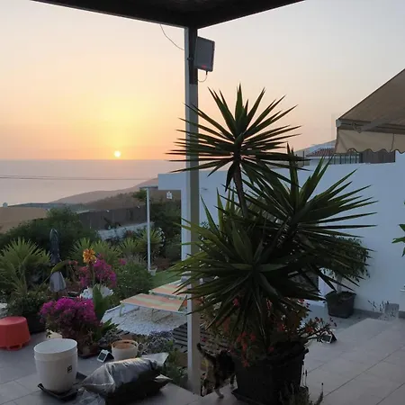 Con Inmejorables Vistas Al Oceano Y La Gomera Feriehus